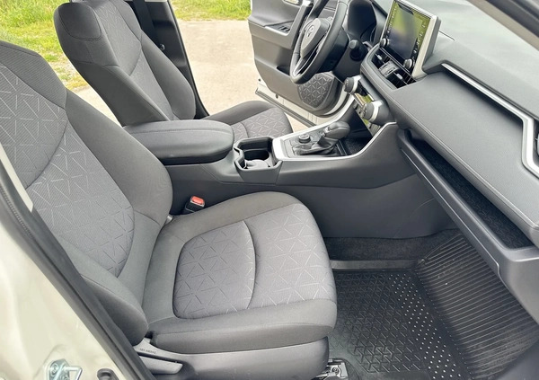 Toyota RAV4 cena 159999 przebieg: 6800, rok produkcji 2020 z Tomaszów Lubelski małe 154